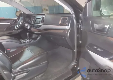 2019 Toyota Highlander Le из США, поврежденный, VIN 5TDBZRFH3KS719257